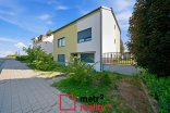 Rodinný dům na prodej, Charváty, 303 m²