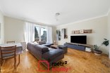 Rodinný dům na prodej, Charváty, 303 m²