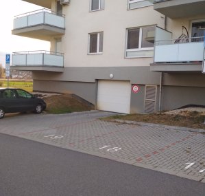 Garážové stání k pronájmu, Olomouc Topolová, 11 m²