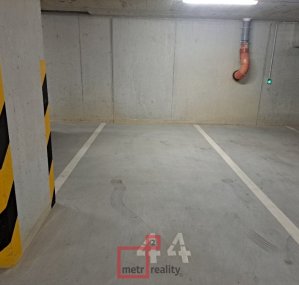 Garážové stání k pronájmu, Olomouc Aloise Rašína, 16 m²