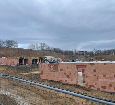 NOVOSTAVBY NA TABULOVÉM VRCHU V OLOMOUCI Z POHLEDU PRODEJCŮ LUKÁŠE KOUŘILA A MICHALA RICHTRA