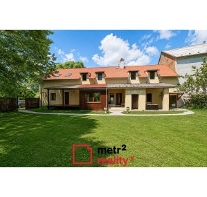 Komerční nemovitost na prodej, Bouzov, 400 m²
