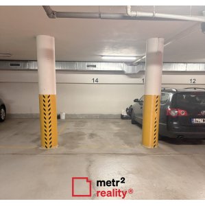 Garážové stání k pronájmu, Olomouc Uhelná, 15 m²